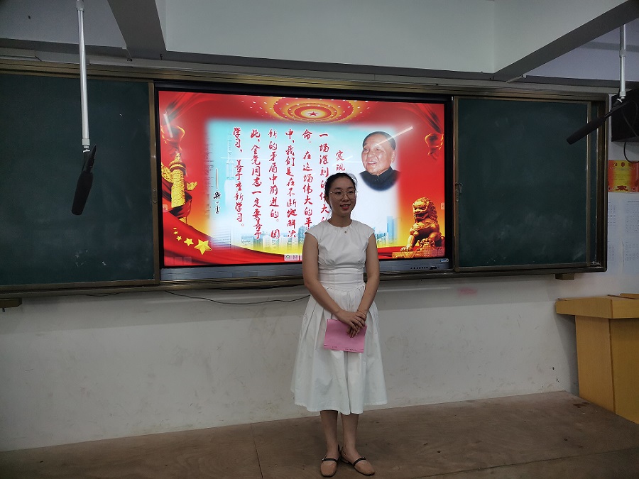 巨乳做爱
实验小学“学宪法 讲宪法”演讲比赛