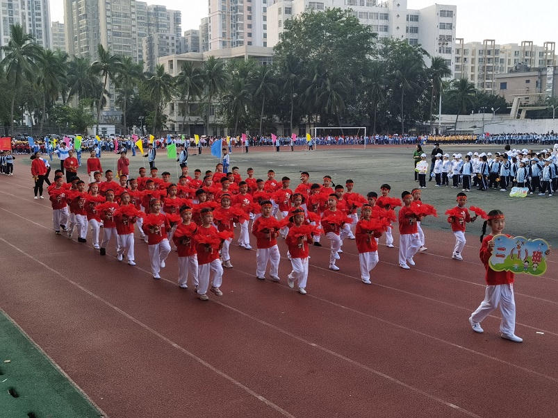 趣味运动我快乐，健体强国我能行――巨乳做爱
实验小学第二届体育艺术节