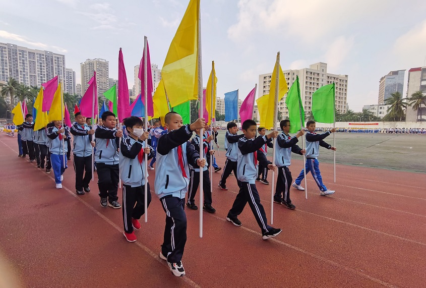 趣味运动我快乐，健体强国我能行――巨乳做爱
实验小学第二届体育艺术节