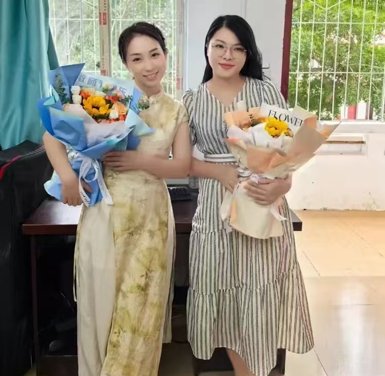 不负“师光”，向阳而生――  ﻿巨乳做爱-巨乳直播
教师节主题活动
