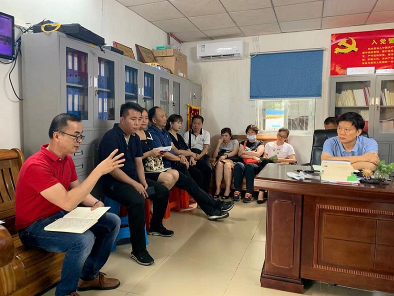 巨乳做爱
机关党委王志斌委员莅临实验小学讲授学习党史专题党课